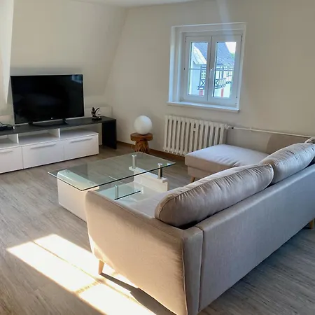 Kavaliershaus Neben Schloss Rauenstein Lengefeld (Saxony)