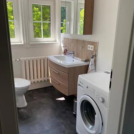 Kavaliershaus Neben Schloss Rauenstein 3*