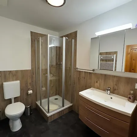 Panzió Kavaliershaus Neben Schloss Rauenstein Lengefeld