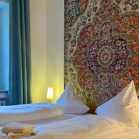 Oda ve Kahvaltı Kavaliershaus Neben Schloss Rauenstein