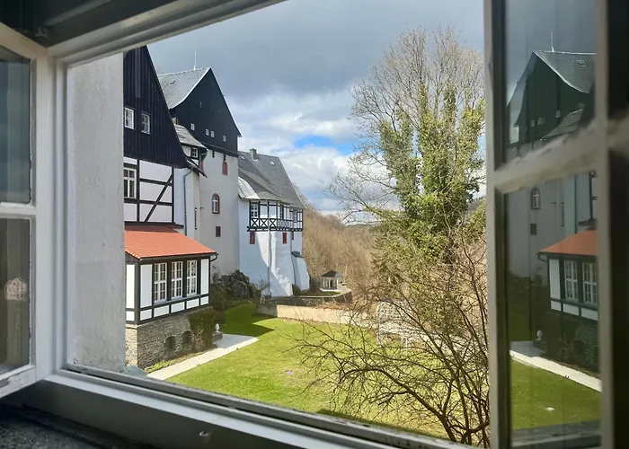 Frühstückspension Kavaliershaus Neben Schloss Rauenstein Lengefeld (Saxony)