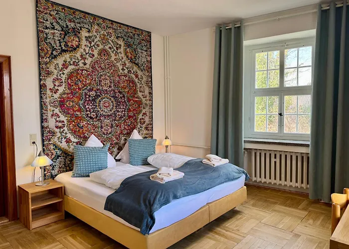 Bed & Breakfast Kavaliershaus Neben Schloss Rauenstein Lengefeld (Saxony)