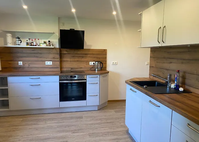 Bed & Breakfast Kavaliershaus Neben Schloss Rauenstein 3*