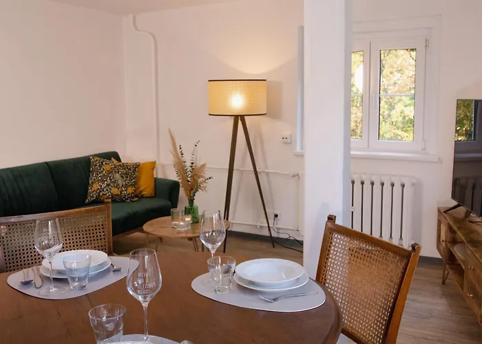 Kavaliershaus Neben Schloss Rauenstein Bed & Breakfast Lengefeld (Saxony)